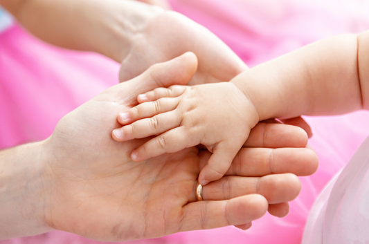 ベビーローションで乾燥肌は変わる？赤ちゃんの肌が求めているのは「保湿力」ではなかった